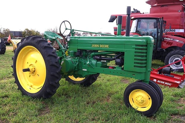 Image of John Deere B equipment image 1