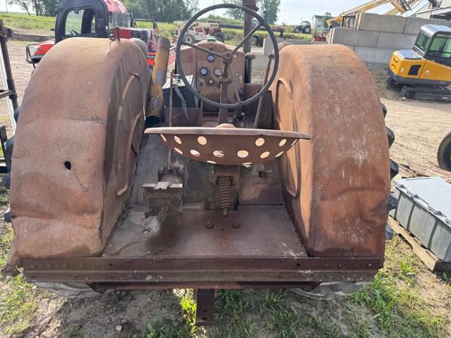 Image of John Deere D equipment image 2