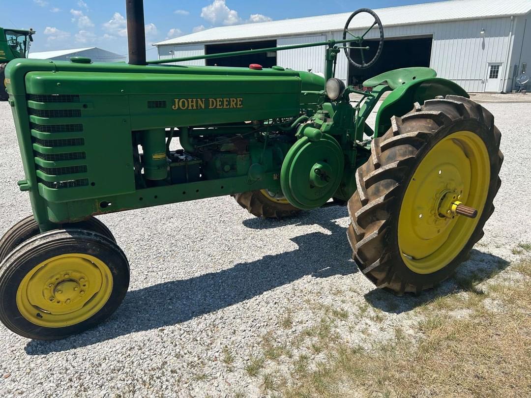 Image of John Deere H Primary image