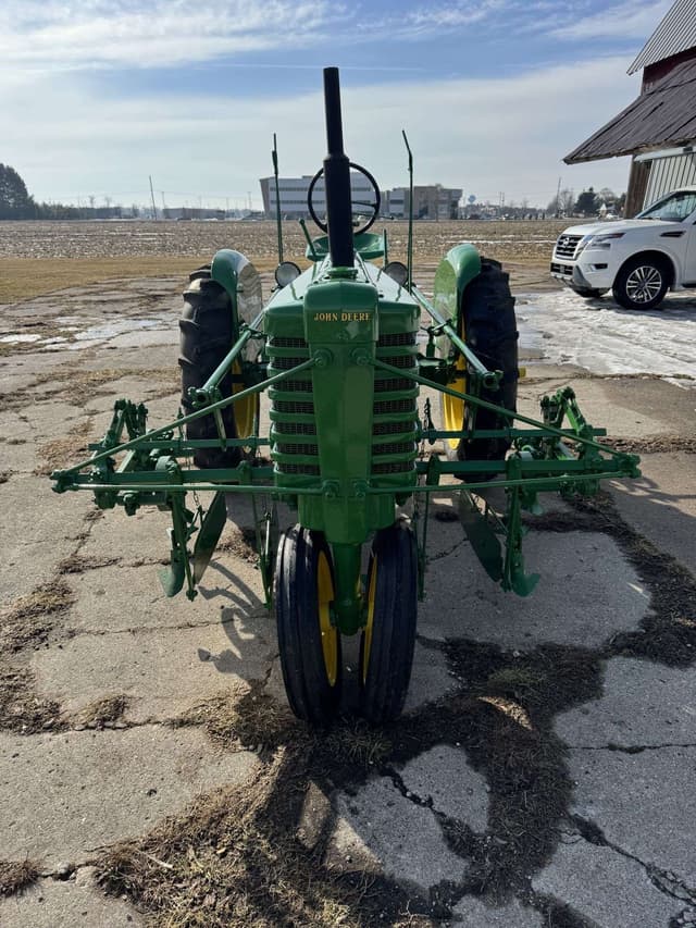 Image of John Deere H equipment image 2