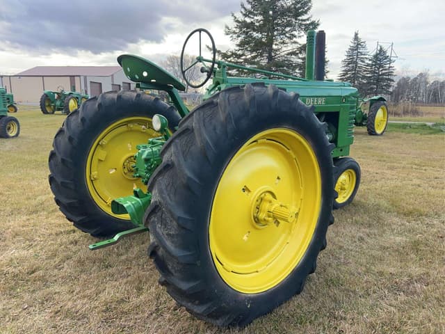 Image of John Deere A equipment image 4