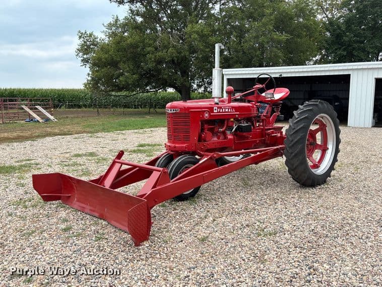 Image of Farmall H Primary image