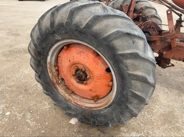 Image of Allis Chalmers WC equipment image 3
