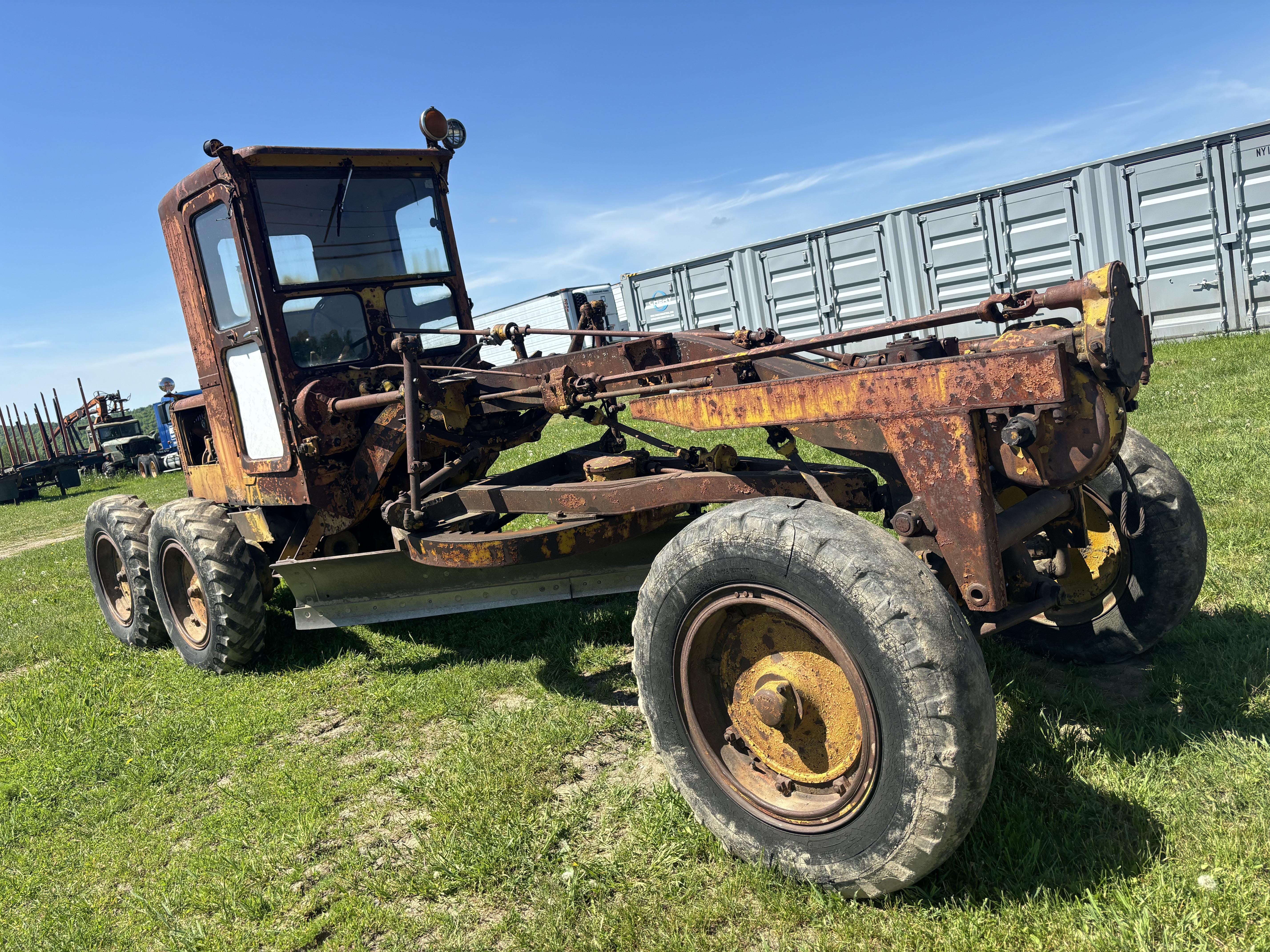 Main image Caterpillar 212