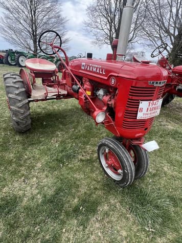 Main image Farmall B