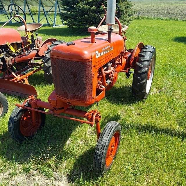 Image of Farmall Cub equipment image 2