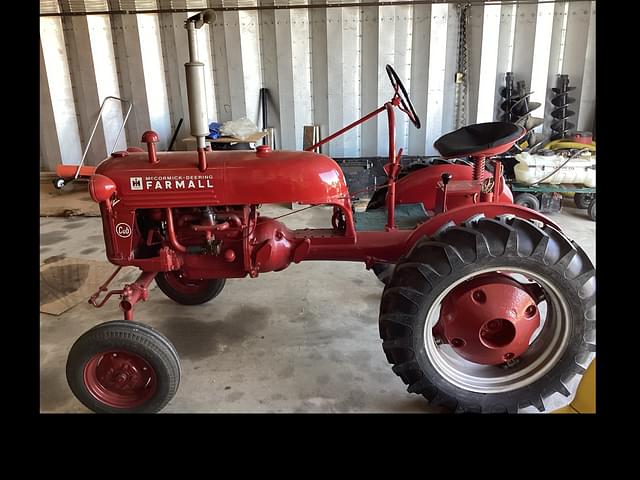 Image of Farmall Cub equipment image 2