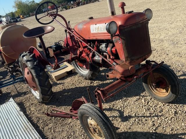 Image of Farmall Cub equipment image 1