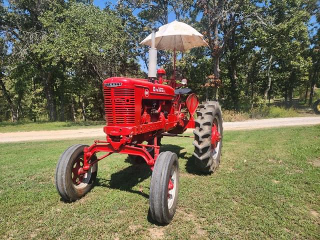 Image of Farmall MV equipment image 1