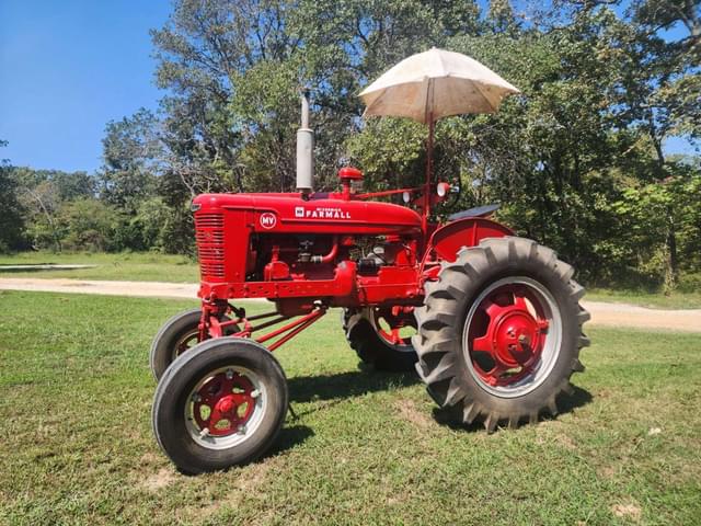Image of Farmall MV equipment image 3