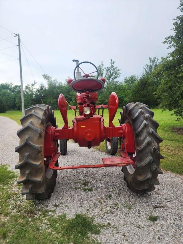 Image of Farmall MV equipment image 4