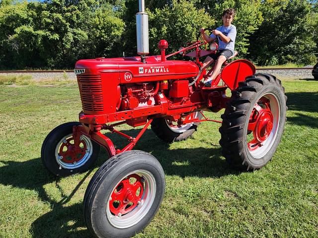 Image of Farmall MV equipment image 3