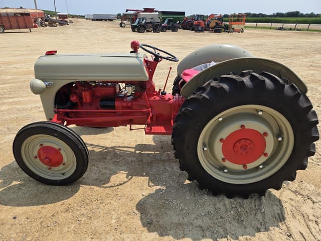 Image of Ford 2N equipment image 1