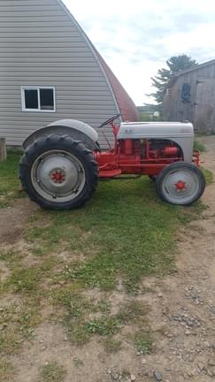 Image of Ford 8N Image 1