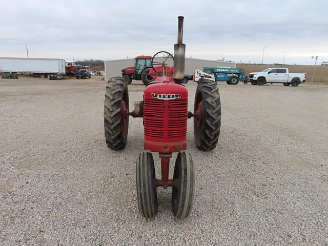 Image of Farmall H equipment image 2