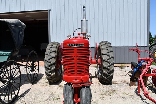 Image of Farmall M equipment image 2