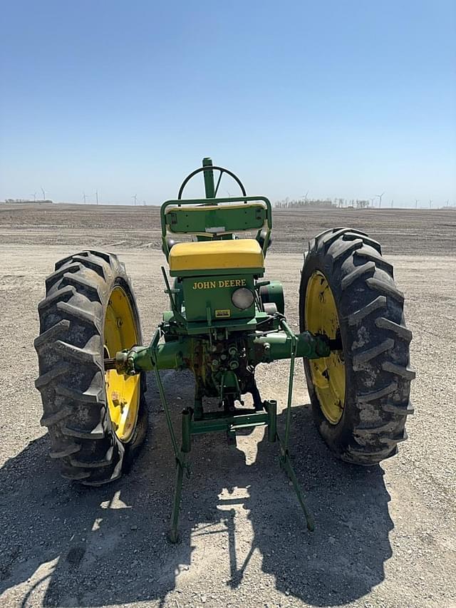Image of John Deere A equipment image 3