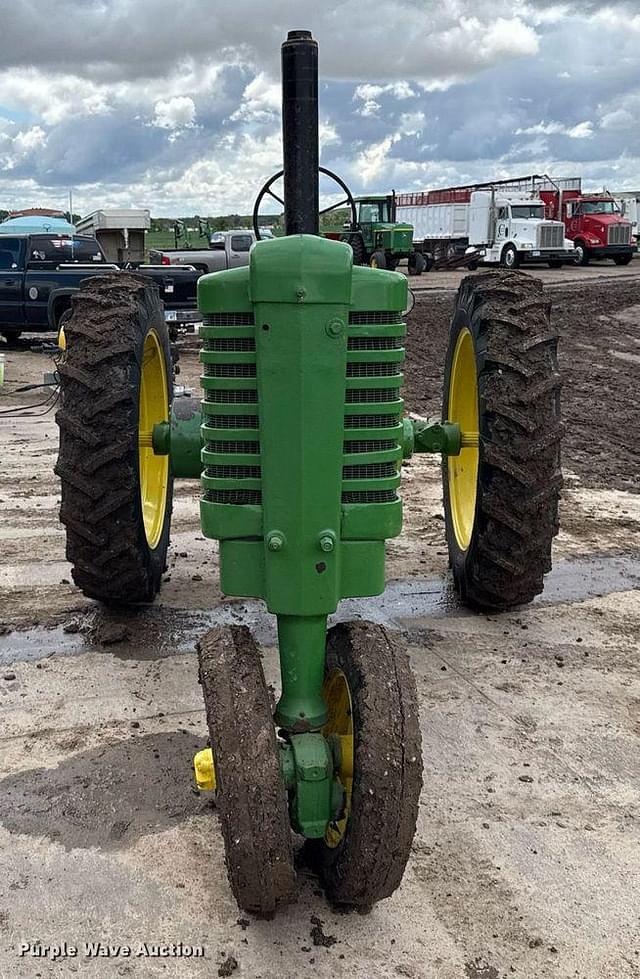 Image of John Deere A equipment image 1