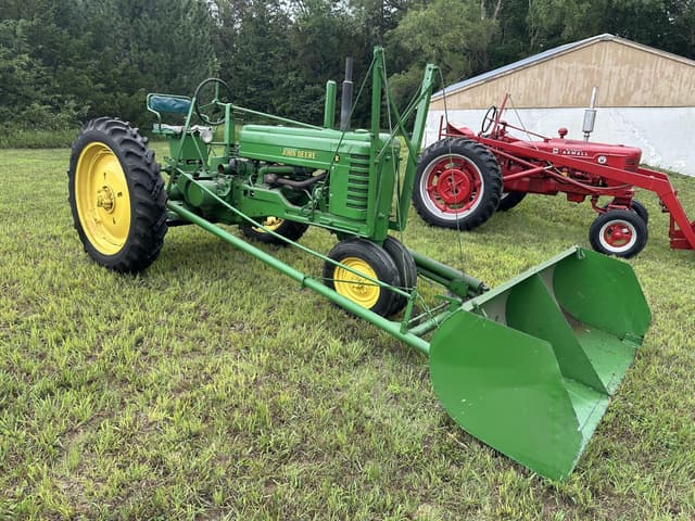 Image of John Deere B equipment image 4