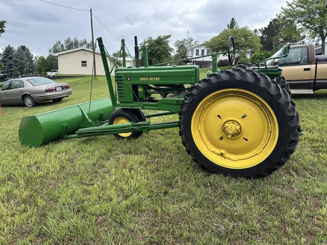 Image of John Deere B equipment image 1