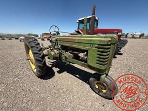 1947 John Deere B Image