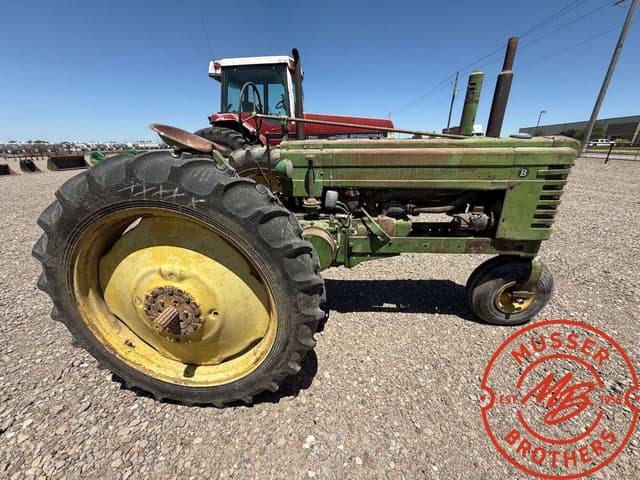 Image of John Deere B equipment image 1