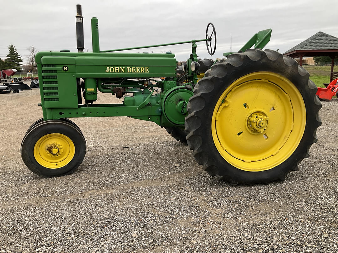 Image of John Deere B Primary image