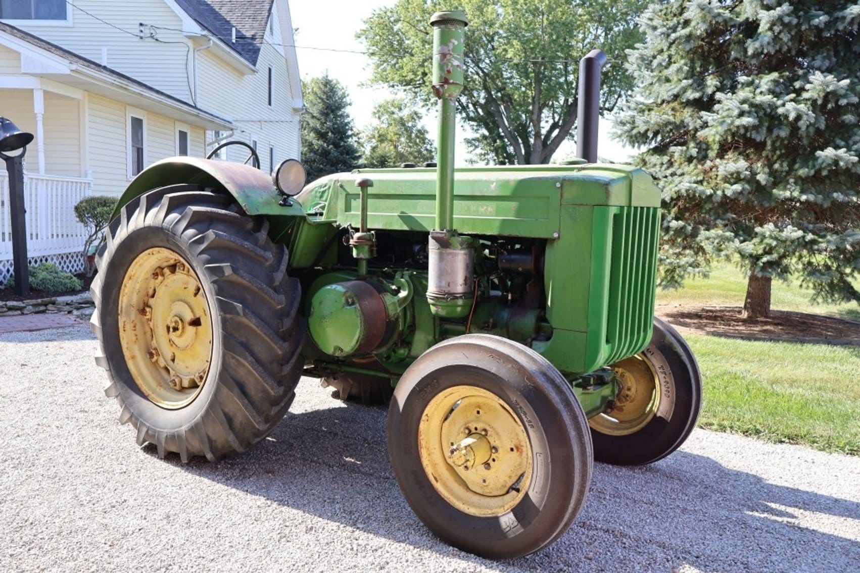 1947 John Deere D Equipment Image0