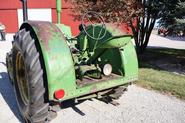 Image of John Deere D equipment image 4