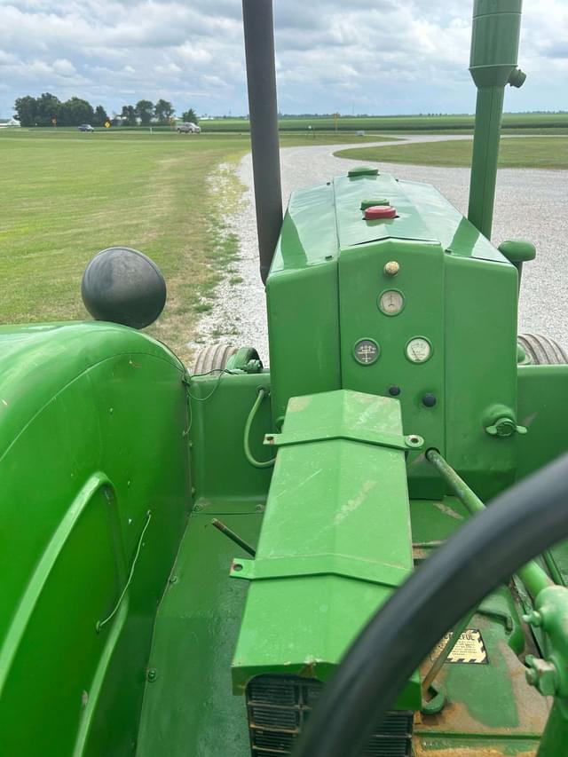 Image of John Deere D equipment image 4