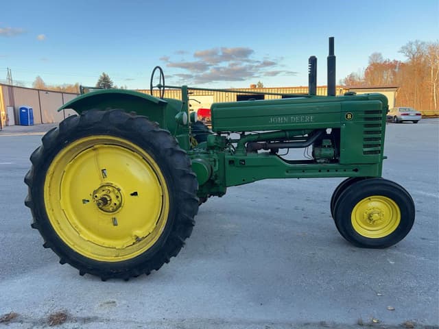Image of John Deere B equipment image 1