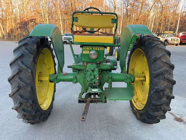 Image of John Deere B equipment image 3