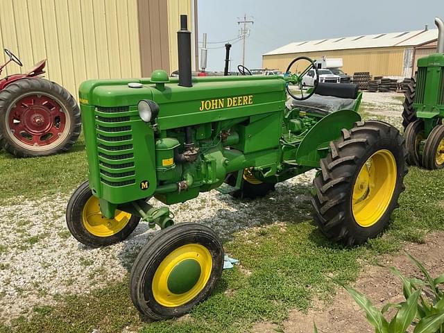 Image of John Deere M equipment image 2