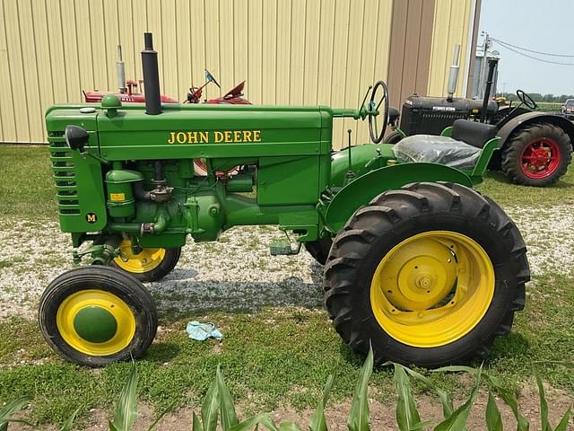 Image of John Deere M equipment image 3