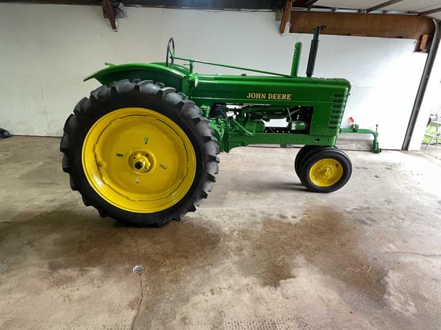 Image of John Deere B equipment image 3