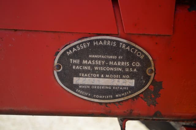 Image of Massey-Harris 22 equipment image 3