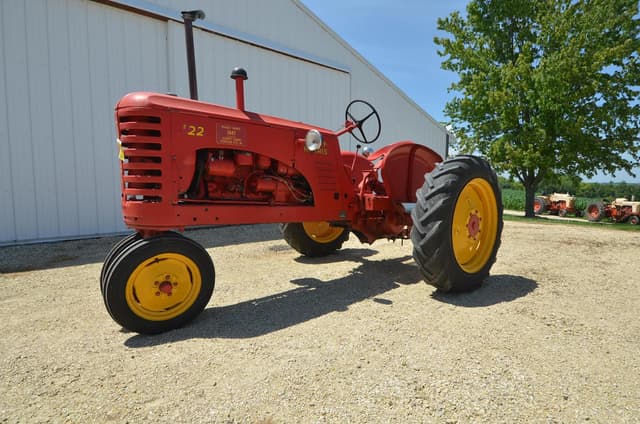 Image of Massey-Harris 22 equipment image 2