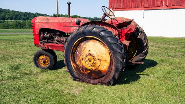 Image of Massey-Harris 30 equipment image 2