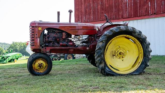 Image of Massey-Harris 44 equipment image 1