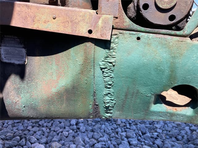 Image of Oliver 88 equipment image 3