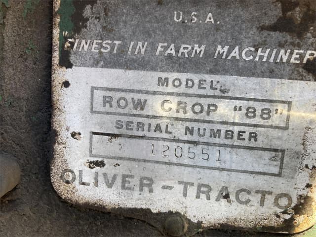 Image of Oliver 88 equipment image 2