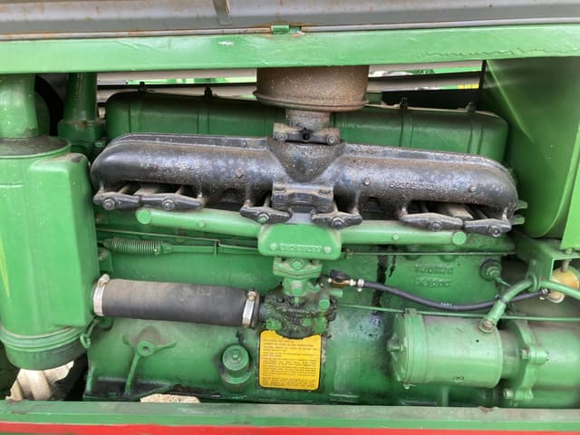 Image of Oliver 88 equipment image 1