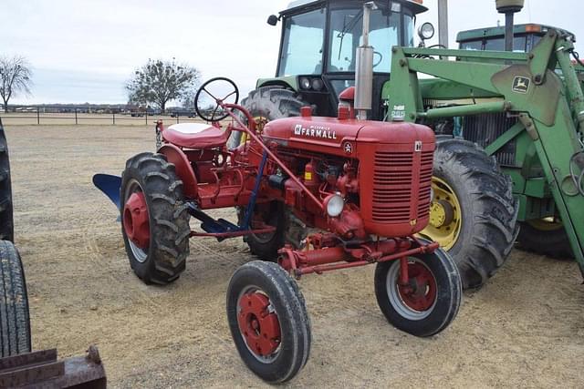 Image of Farmall A equipment image 3