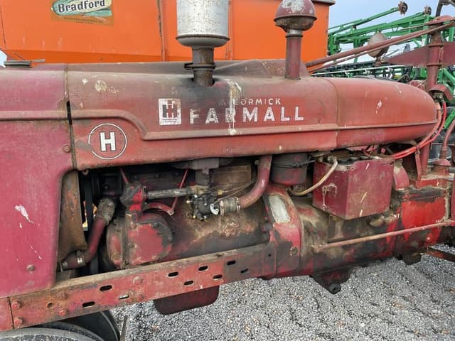 Image of Farmall H equipment image 4