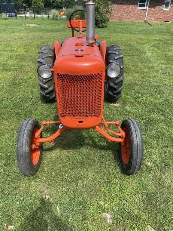 Image of Allis Chalmers B equipment image 1