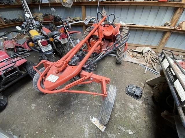 Image of Allis Chalmers G equipment image 2