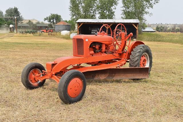 Image of Allis Chalmers WC equipment image 1