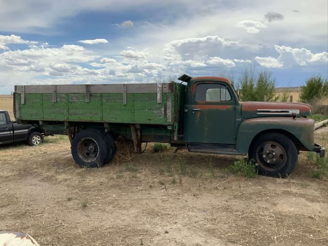 Image of Ford F-6 equipment image 3