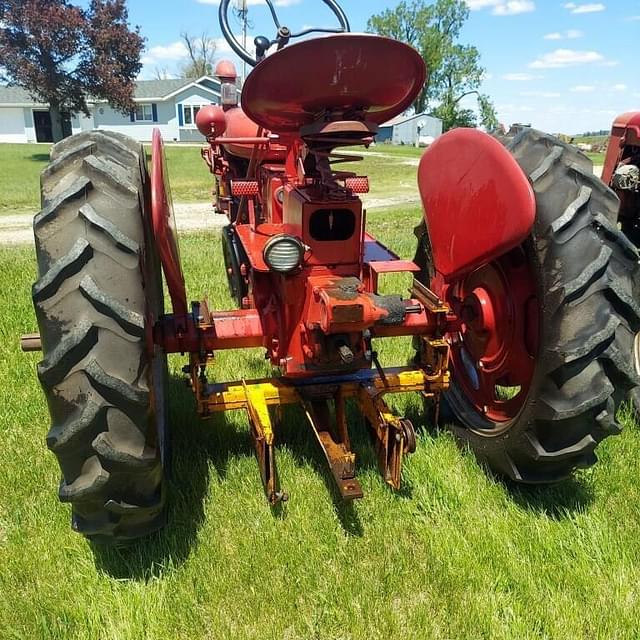 Image of Farmall C equipment image 4