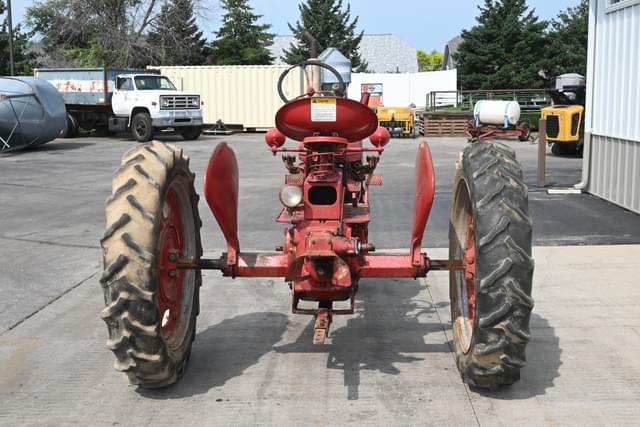 Image of Farmall C equipment image 4
